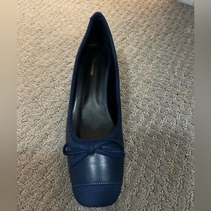 C.Paravano bowknot low heel flats